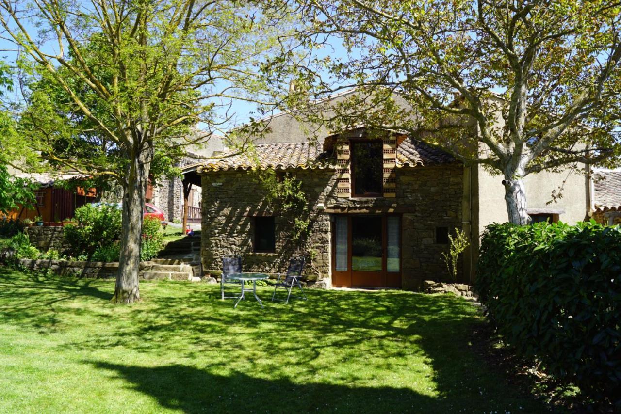 La Petite Maison Dans La Prairie Cassaignes Exteriör bild