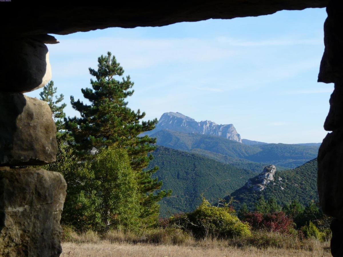 La Petite Maison Dans La Prairie Cassaignes Exteriör bild